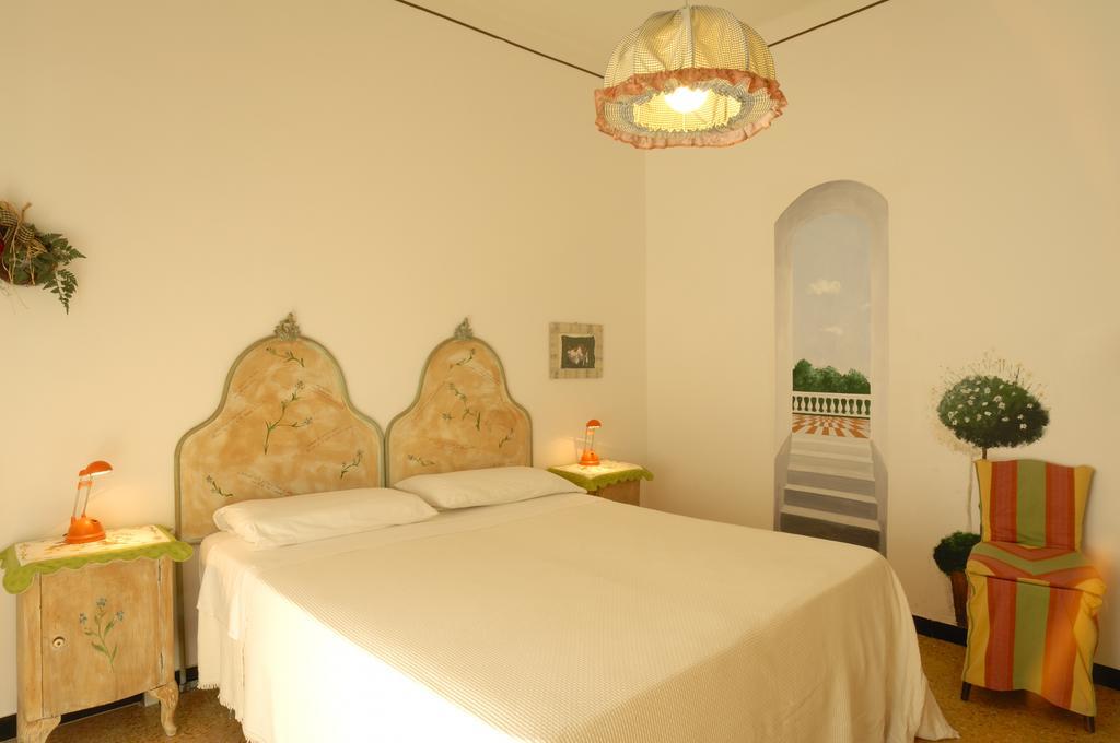 Villa Pina Laigueglia Bilik gambar
